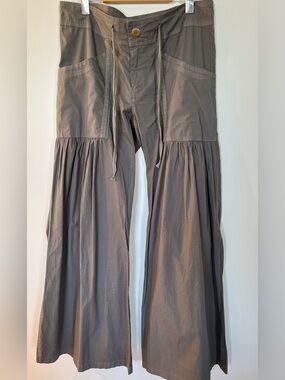 XCVI Women’s Army Green Wide Leg Tiered Cotton Pants Size Medium Palazzo